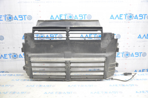 Jaluzele deflectorului radiatorului asamblate pentru Ford Focus mk3 15-18 2.0 rest cu motor electric.