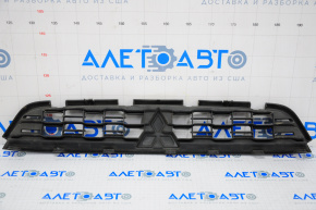 Решетка радиатора grill Mitsubishi Outlander Sport ASX 11-13 дорест, со значком