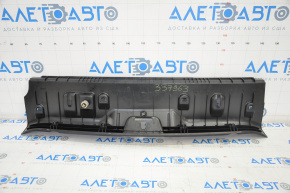 Capacul portbagajului BMW 5 F10 11-16 este uzat