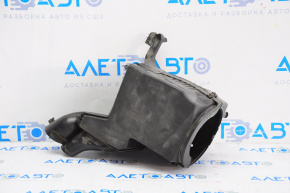 Corpul filtrului de aer Ford Focus mk3 11-18 2.0, corpul este rupt