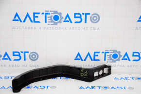 Накладка петли крышки багажника левая Mazda 3 14-18 BM