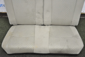 Rândul din spate al scaunelor, al treilea rând, Dodge Journey 11 - material textil bej, necesită curățare chimică.