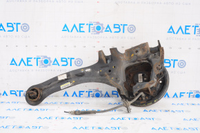 Цапфа задняя левая Ford Focus mk3 11-18 с рычагом, порван сайлент, ржавая со ступицей