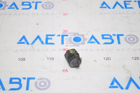 Отбойник капота левый Mazda 3 14-18 BM