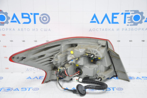 Lampa exterioară aripă dreapta Nissan Sentra 16-19 restilizată.