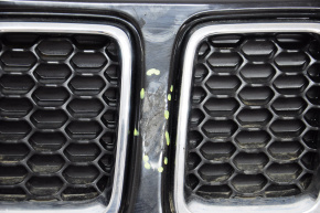 Решетка радиатора grill Jeep Compass 17-21 в сборе 3 части, запилена