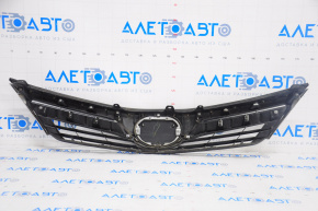 Решетка радиатора grill со значком Toyota Camry v50 12-14 usa LE XLE, вздут хром