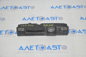 Camera de vizionare spate Ford Focus mk3 15-18 restilizat, cu iluminare și buton, suport rupt, defect la carcasă.