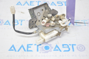 Замок двери багажника Mazda CX-7 06-09