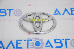 Emblema TOYOTA pentru capacul portbagajului Toyota Camry v50 12-14 SUA este ruptă.