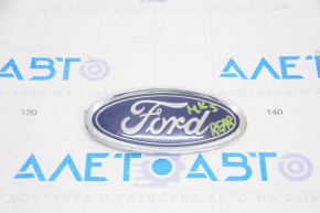 Emblema capacului portbagajului Ford Fusion mk5 13-20, prinsă ruptă.