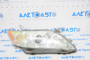 Farul din față dreapta Toyota Camry v40 07-09, gol, halogen, necesită polizare.