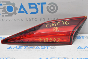 Фонарь внутренний крышка багажника правый Honda Civic X FC 16-21 4d, скол