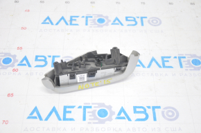 Butonul de control de pe volanul drept al Nissan Versa Note 13-19