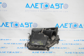 Corpul filtrului de aer Toyota Camry v40 3.5 partea superioară