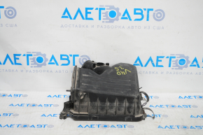 Corpul filtrului de aer Toyota Camry v40 3.5 partea superioară