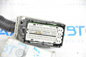 Фишка на блок ECU компьютер двигателя Ford Escape MK4 20- 1.5 правая