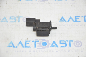 Supapa solenoidă de admisie pentru VW Tiguan 09-17