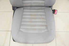 Пассажирское сидение Ford Fusion mk5 13-15 без airbag, механическое, ткань, серое, под чистку