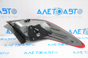 Фонарь внешний крыло правый Toyota Camry 15-17