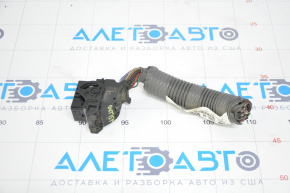 Фишка на блок ECU компьютер двигателя Subaru Outback 15-19 черная, верхняя