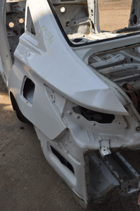 Aripa spate stânga Hyundai Sonata 11-15 albă, pe caroserie, ușor lovită