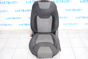 Scaun șofer Jeep Cherokee KL 14-18 fără airbag, manual, material textil, negru cu inserții gri.