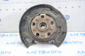 Цапфа со ступицей задняя правая Lexus GS300 GS350 GS430 GS450h 06-11 с кожухом, порван пыльник, гудит подшипник