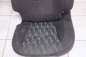 Rândul din spate al locurilor 2, rândul șoferului Chevrolet Volt 11-15, material textil negru, necesită curățare chimică.