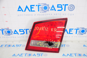 Lampa interioară pentru ușa din spate dreapta a portbagajului Dodge Journey 11- cu LED-uri, geamul este spart.