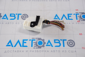 Фишка на BCM Body Control Module VW Tiguan 09-17 белая