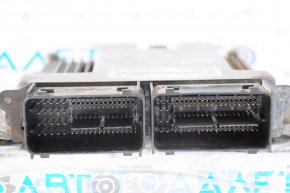 Blocul ECU al calculatorului motorului Ford Fusion mk5 13-16