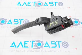 Фишка на блок ECU компьютер двигателя Hyundai Sonata 15-19 красная