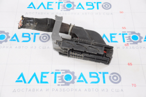 Фишка на блок ECU компьютер двигателя Lexus RX350 10-15 большая