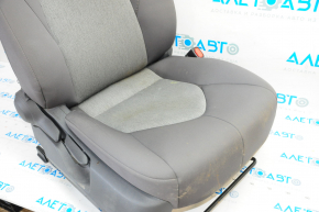 Scaun de pasager Toyota Camry v70 18- fără airbag, manual, material textil gri, nevoie de curățare chimică, cadru ruginit