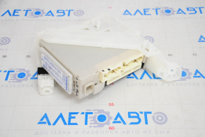 Modulul de control al caroseriei Lexus CT200h 11-17