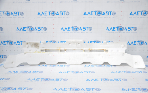 Absorbantul de impact al barei spate pentru Lexus RX300 RX330 RX350 RX400h 04-09 este rupt