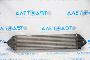 Intercooler-ul Ford Escape mk3 13-19 1.6T este lovit.