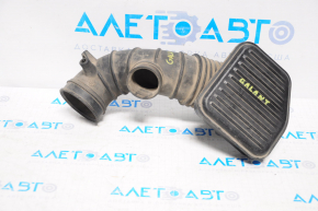 Conducta de aer Mitsubishi Galant 04-12 cu rezonator.