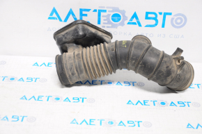 Conducta de aer Mitsubishi Galant 04-12 cu rezonator