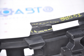 Absorbantul de bara spate Ford Fusion mk5 13-18 este rupt, suportul este indoit