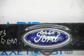 Moldura portbagajului cu emblema Ford Escape MK3 13-16, deasupra camerei, cu defect la emblema