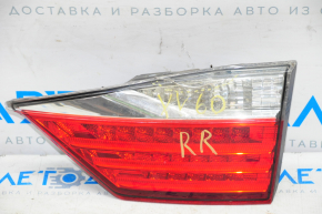 Lampa interioară pentru capacul portbagajului dreapta Lexus ES300h ES350 13-15 pre-restilizare, cu fisură.