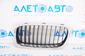 Решетка радиатора grill левая BMW 3 F30 4d 12-18