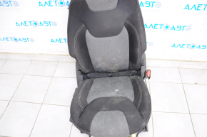 Scaun pasager Jeep Cherokee KL 14-18 fără airbag, manual, material textil negru cu inserții gri, necesită curățare chimică