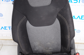 Scaun pasager Jeep Cherokee KL 14-18 fără airbag, manual, material textil negru cu inserții gri, necesită curățare chimică