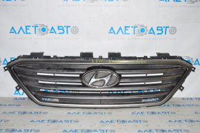 Решетка радиатора grill Hyundai Sonata 15-17 SE с эмблемой