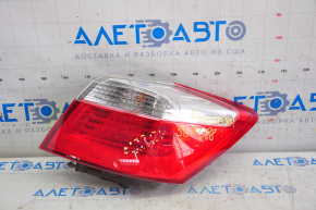 Lampa exterioară aripă dreapta Honda Accord 13-15, fisură pe sticlă, zgârieturi.