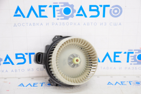 Motorul ventilatorului de încălzire pentru Toyota Camry v40.