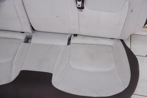 Rândul din spate al scaunelor, al doilea rând Jeep Renegade 15- material textil, gri cu maro, necesită curățare chimică